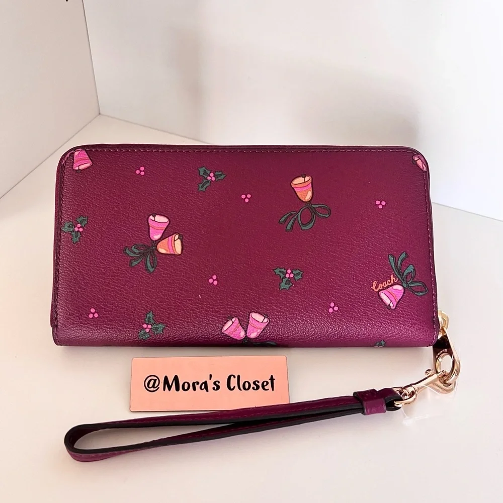 Coach Wallet - Picture 6 of 9